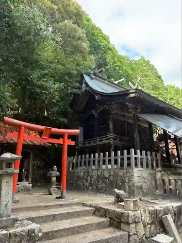 岩隈八幡宮の本殿・本堂
