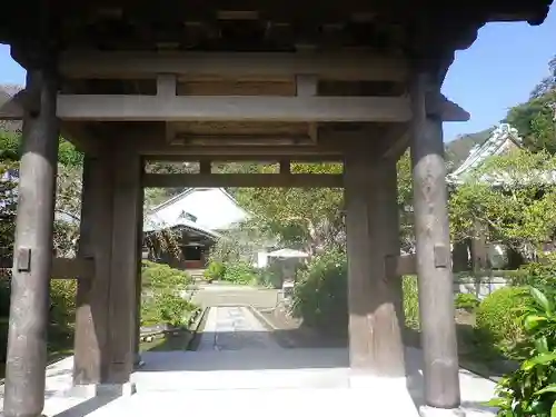 海蔵寺の山門