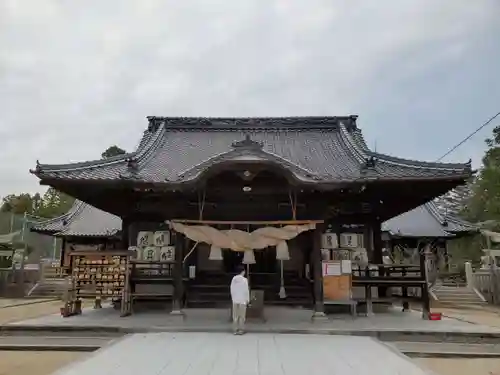 御建神社の本殿