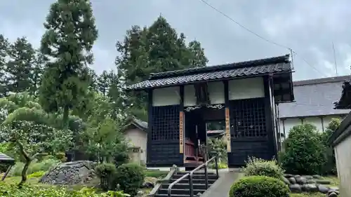 高寺山　照光寺の山門