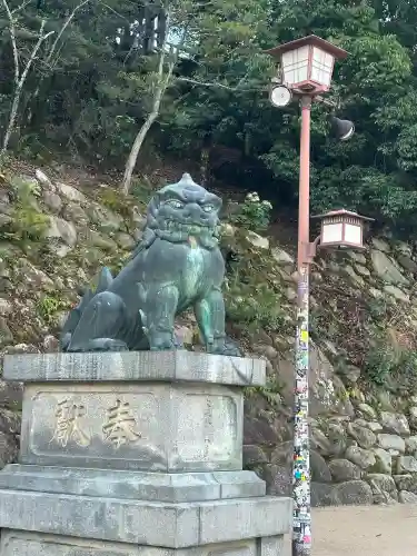 厳島神社の{uncategorized: "未分類", other: "その他", undefined: "問題あり", building: "その他建物", grave: "お墓", sacred_gate: "鳥居", guardian: "狛犬", statue: "像", buddha: "仏像", history: "歴史", nature: "自然", garden: "庭園", animal: "動物", pagoda: "塔", temizu: "手水舎", mountain_gate: "山門・神門", sanctuary: "本殿・本堂", subordinate: "末社・摂社", art: "芸術", scenery: "景色", jizo: "地蔵", ema: "絵馬", goshuin: "御朱印", omikuji: "おみくじ", items: "授与品その他", amulet: "お守り", goshuincho: "御朱印帳", eats: "食事", festival: "お祭り", votive_dance: "神楽", shichigosan: "七五三参", wedding: "結婚式", experience: "体験その他", initially: "初詣", around: "周辺", anti_infection: "感染症対策"}
