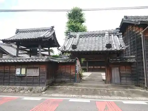 春林寺の山門・神門