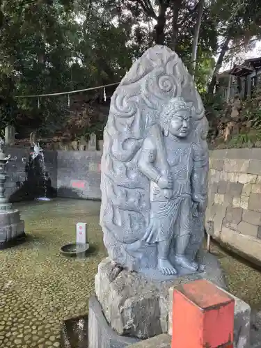 瀧泉寺（目黒不動尊）の{uncategorized: "未分類", other: "その他", undefined: "問題あり", building: "その他建物", grave: "お墓", sacred_gate: "鳥居", guardian: "狛犬", statue: "像", buddha: "仏像", history: "歴史", nature: "自然", garden: "庭園", animal: "動物", pagoda: "塔", temizu: "手水舎", mountain_gate: "山門・神門", sanctuary: "本殿・本堂", subordinate: "末社・摂社", art: "芸術", scenery: "景色", jizo: "地蔵", ema: "絵馬", goshuin: "御朱印", omikuji: "おみくじ", items: "授与品その他", amulet: "お守り", goshuincho: "御朱印帳", eats: "食事", festival: "お祭り", votive_dance: "神楽", shichigosan: "七五三参", wedding: "結婚式", experience: "体験その他", initially: "初詣", around: "周辺", anti_infection: "感染症対策"}