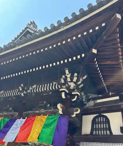 頂法寺（六角堂）の{uncategorized: "未分類", other: "その他", undefined: "問題あり", building: "その他建物", grave: "お墓", sacred_gate: "鳥居", guardian: "狛犬", statue: "像", buddha: "仏像", history: "歴史", nature: "自然", garden: "庭園", animal: "動物", pagoda: "塔", temizu: "手水舎", mountain_gate: "山門・神門", sanctuary: "本殿・本堂", subordinate: "末社・摂社", art: "芸術", scenery: "景色", jizo: "地蔵", ema: "絵馬", goshuin: "御朱印", omikuji: "おみくじ", items: "授与品その他", amulet: "お守り", goshuincho: "御朱印帳", eats: "食事", festival: "お祭り", votive_dance: "神楽", shichigosan: "七五三参", wedding: "結婚式", experience: "体験その他", initially: "初詣", around: "周辺", anti_infection: "感染症対策"}