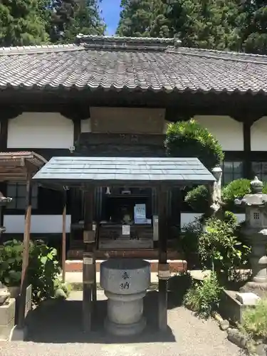 極楽寺の本殿・本堂
