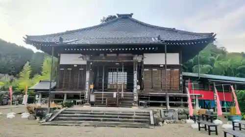 箕輪山満行院霊巖寺(埼玉県)