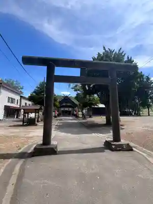石山神社の{uncategorized: "未分類", other: "その他", undefined: "問題あり", building: "その他建物", grave: "お墓", sacred_gate: "鳥居", guardian: "狛犬", statue: "像", buddha: "仏像", history: "歴史", nature: "自然", garden: "庭園", animal: "動物", pagoda: "塔", temizu: "手水舎", mountain_gate: "山門・神門", sanctuary: "本殿・本堂", subordinate: "末社・摂社", art: "芸術", scenery: "景色", jizo: "地蔵", ema: "絵馬", goshuin: "御朱印", omikuji: "おみくじ", items: "授与品その他", amulet: "お守り", goshuincho: "御朱印帳", eats: "食事", festival: "お祭り", votive_dance: "神楽", shichigosan: "七五三参", wedding: "結婚式", experience: "体験その他", initially: "初詣", around: "周辺", anti_infection: "感染症対策"}