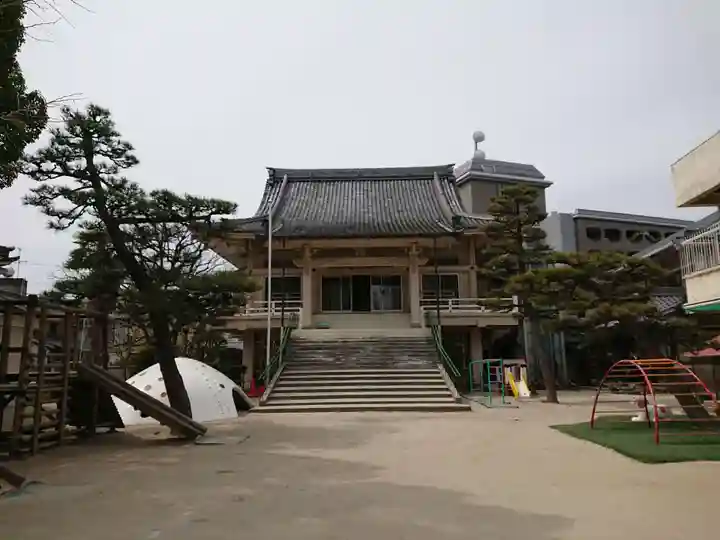 万徳寺の本殿・本堂