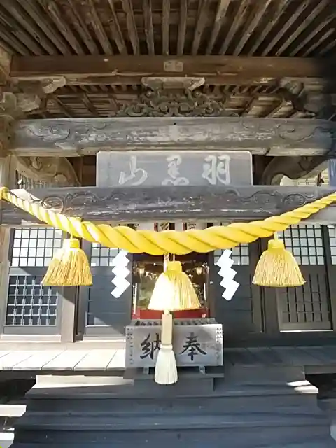 長屋神社の本殿・本堂
