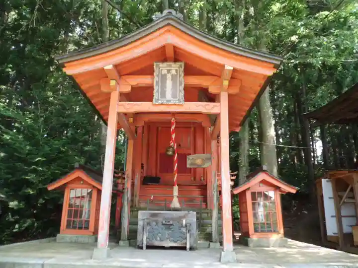 盛岡八幡宮の末社・摂社