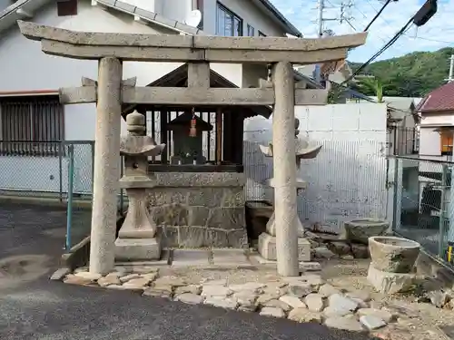 烏原神社の鳥居