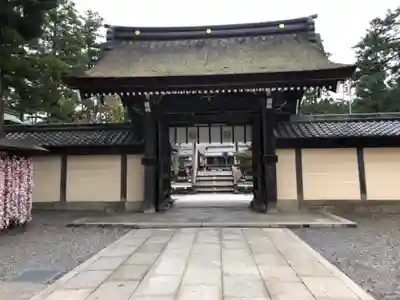 多賀大社の山門・神門