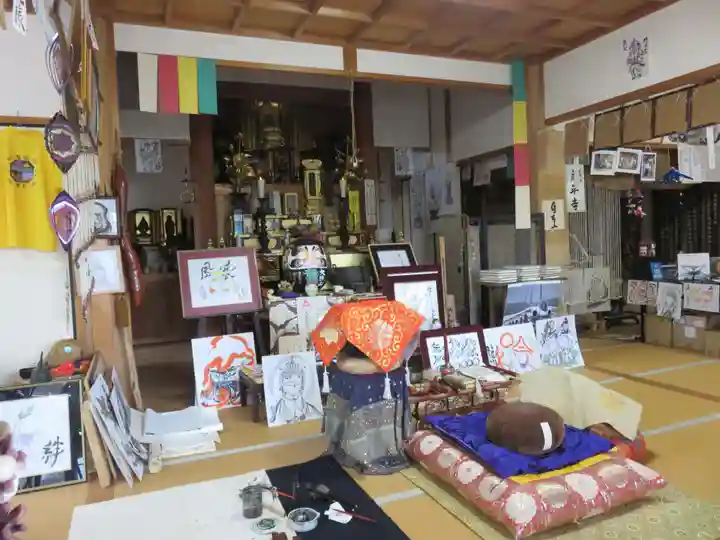 龍渕寺の本殿・本堂