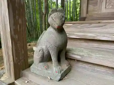 稲荷神社の狛犬
