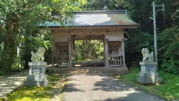 倭文神社の山門・神門