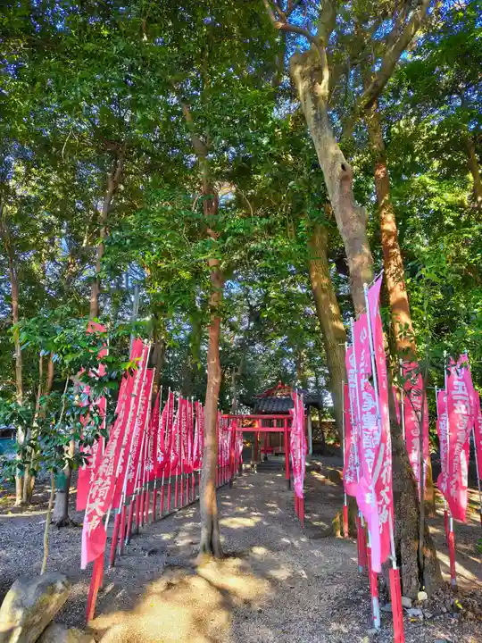 尾津神社(戸津)の末社・摂社