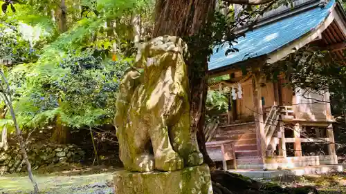 神明神社の狛犬