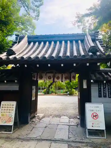 水無瀬神宮の山門