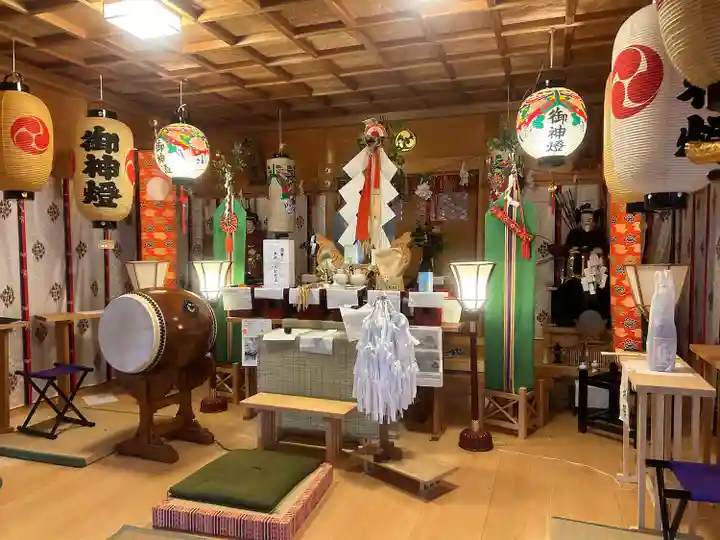 中川熊野神社の本殿・本堂