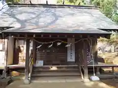 神明社の本殿