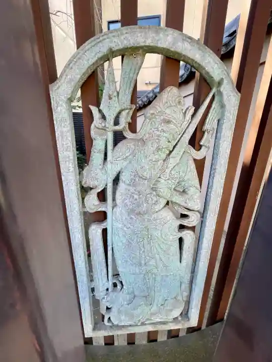 本納寺の{uncategorized: "未分類", other: "その他", undefined: "問題あり", building: "その他建物", grave: "お墓", sacred_gate: "鳥居", guardian: "狛犬", statue: "像", buddha: "仏像", history: "歴史", nature: "自然", garden: "庭園", animal: "動物", pagoda: "塔", temizu: "手水舎", mountain_gate: "山門・神門", sanctuary: "本殿・本堂", subordinate: "末社・摂社", art: "芸術", scenery: "景色", jizo: "地蔵", ema: "絵馬", goshuin: "御朱印", omikuji: "おみくじ", items: "授与品その他", amulet: "お守り", goshuincho: "御朱印帳", eats: "食事", festival: "お祭り", votive_dance: "神楽", shichigosan: "七五三参", wedding: "結婚式", experience: "体験その他", initially: "初詣", around: "周辺", anti_infection: "感染症対策"}