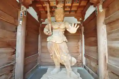 温泉山 安楽寺(四国霊場第六番札所)の像