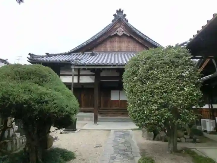 法徳寺の本殿・本堂