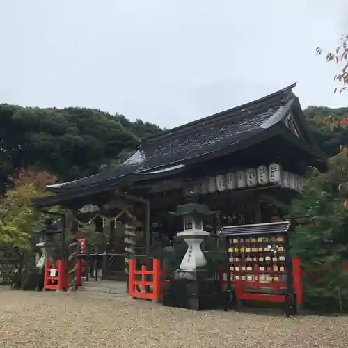 龍田大社の本殿