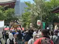 浅草神社の{uncategorized: "未分類", other: "その他", undefined: "問題あり", building: "その他建物", grave: "お墓", sacred_gate: "鳥居", guardian: "狛犬", statue: "像", buddha: "仏像", history: "歴史", nature: "自然", garden: "庭園", animal: "動物", pagoda: "塔", temizu: "手水舎", mountain_gate: "山門・神門", sanctuary: "本殿・本堂", subordinate: "末社・摂社", art: "芸術", scenery: "景色", jizo: "地蔵", ema: "絵馬", goshuin: "御朱印", omikuji: "おみくじ", items: "授与品その他", amulet: "お守り", goshuincho: "御朱印帳", eats: "食事", festival: "お祭り", votive_dance: "神楽", shichigosan: "七五三参", wedding: "結婚式", experience: "体験その他", initially: "初詣", around: "周辺", anti_infection: "感染症対策"}