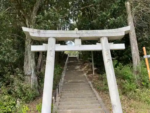 岡八幡神社の鳥居