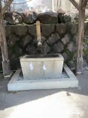 田瀬神社の手水舎