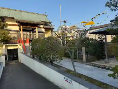泉州磐船神社の{uncategorized: "未分類", other: "その他", undefined: "問題あり", building: "その他建物", grave: "お墓", sacred_gate: "鳥居", guardian: "狛犬", statue: "像", buddha: "仏像", history: "歴史", nature: "自然", garden: "庭園", animal: "動物", pagoda: "塔", temizu: "手水舎", mountain_gate: "山門・神門", sanctuary: "本殿・本堂", subordinate: "末社・摂社", art: "芸術", scenery: "景色", jizo: "地蔵", ema: "絵馬", goshuin: "御朱印", omikuji: "おみくじ", items: "授与品その他", amulet: "お守り", goshuincho: "御朱印帳", eats: "食事", festival: "お祭り", votive_dance: "神楽", shichigosan: "七五三参", wedding: "結婚式", experience: "体験その他", initially: "初詣", around: "周辺", anti_infection: "感染症対策"}