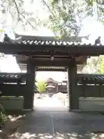宝蔵寺の山門・神門