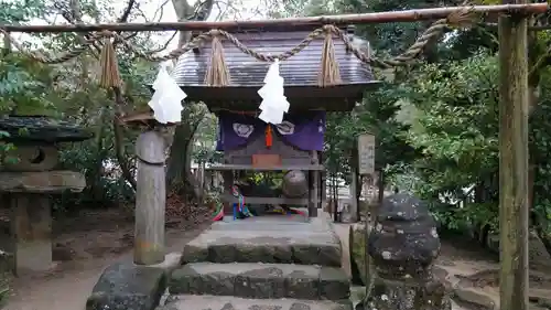 八重垣神社の末社