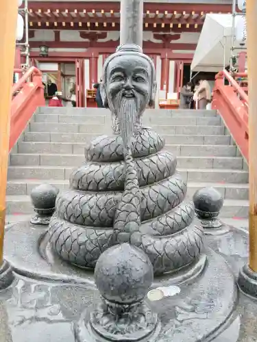 寛永寺不忍池弁天堂の{uncategorized: "未分類", other: "その他", undefined: "問題あり", building: "その他建物", grave: "お墓", sacred_gate: "鳥居", guardian: "狛犬", statue: "像", buddha: "仏像", history: "歴史", nature: "自然", garden: "庭園", animal: "動物", pagoda: "塔", temizu: "手水舎", mountain_gate: "山門・神門", sanctuary: "本殿・本堂", subordinate: "末社・摂社", art: "芸術", scenery: "景色", jizo: "地蔵", ema: "絵馬", goshuin: "御朱印", omikuji: "おみくじ", items: "授与品その他", amulet: "お守り", goshuincho: "御朱印帳", eats: "食事", festival: "お祭り", votive_dance: "神楽", shichigosan: "七五三参", wedding: "結婚式", experience: "体験その他", initially: "初詣", around: "周辺", anti_infection: "感染症対策"}