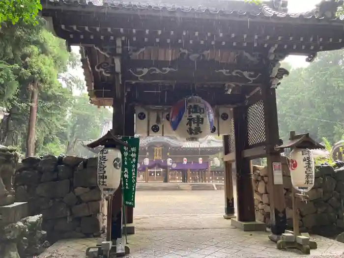 印岐志呂神社の山門