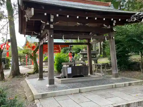 針綱神社の手水舎