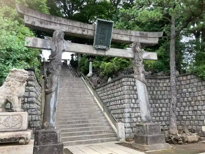 品川神社の鳥居