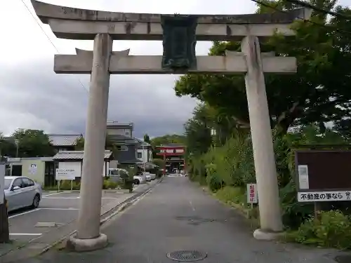 梅宮大社の鳥居