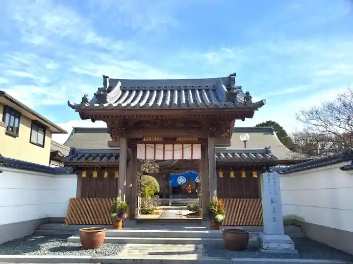 歓喜院の山門・神門