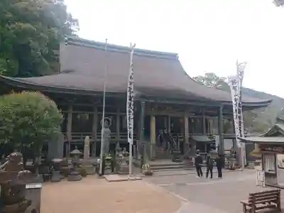 青岸渡寺の本殿・本堂