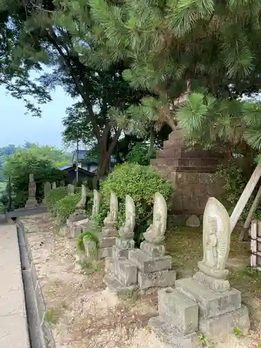 寶泉寺の地蔵