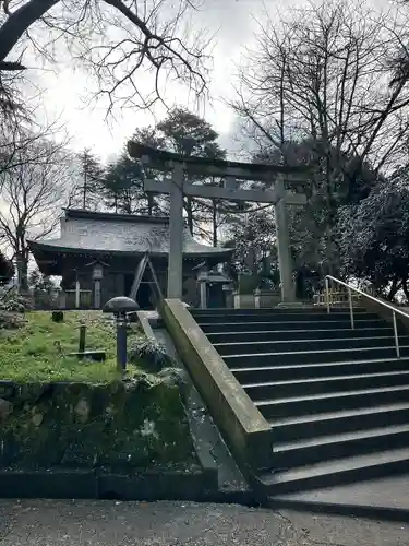 高岡市護国神社の鳥居