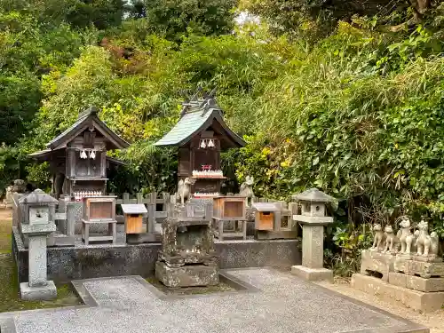 松江城山稲荷神社の末社