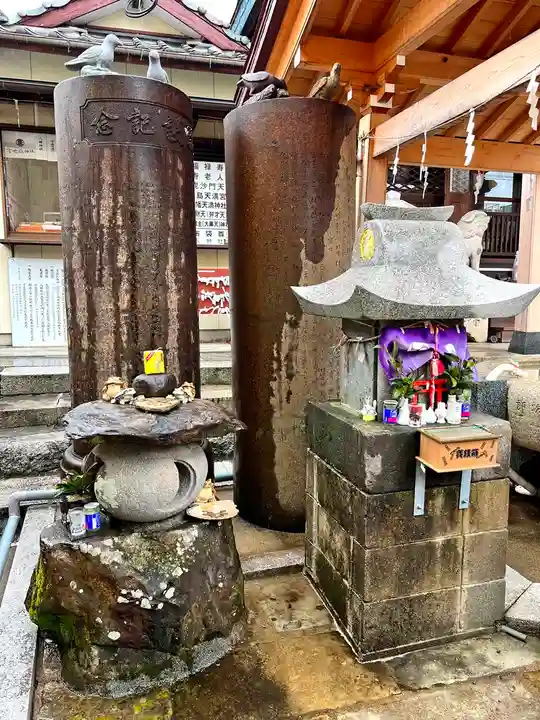 宮地嶽八幡神社の末社・摂社