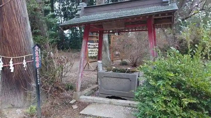 千代ケ岡八幡宮の手水舎
