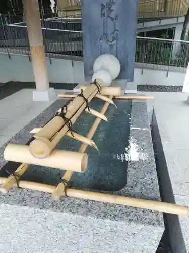 東郷神社の手水舎