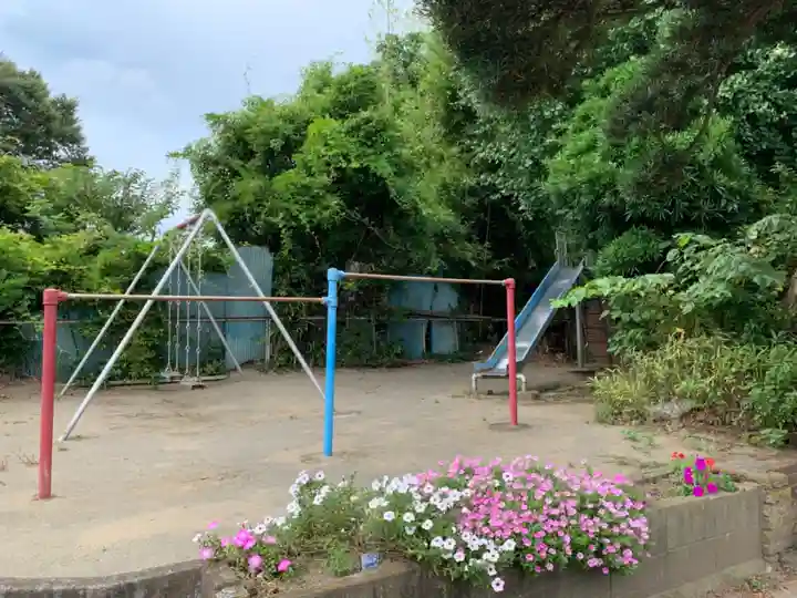 稲荷神社の周辺