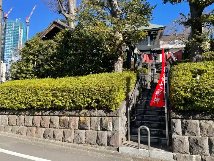 白鳥稲荷大明神の{uncategorized: "未分類", other: "その他", undefined: "問題あり", building: "その他建物", grave: "お墓", sacred_gate: "鳥居", guardian: "狛犬", statue: "像", buddha: "仏像", history: "歴史", nature: "自然", garden: "庭園", animal: "動物", pagoda: "塔", temizu: "手水舎", mountain_gate: "山門・神門", sanctuary: "本殿・本堂", subordinate: "末社・摂社", art: "芸術", scenery: "景色", jizo: "地蔵", ema: "絵馬", goshuin: "御朱印", omikuji: "おみくじ", items: "授与品その他", amulet: "お守り", goshuincho: "御朱印帳", eats: "食事", festival: "お祭り", votive_dance: "神楽", shichigosan: "七五三参", wedding: "結婚式", experience: "体験その他", initially: "初詣", around: "周辺", anti_infection: "感染症対策"}