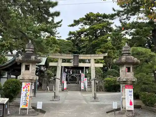 片瀬諏訪神社の鳥居